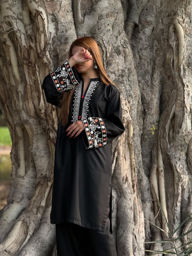 komal Embroidered 2 pc