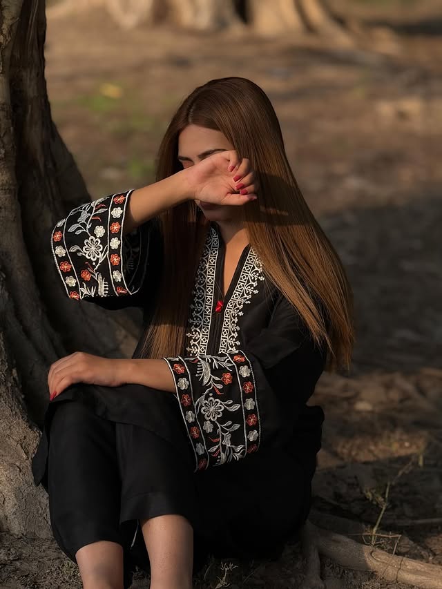 komal Embroidered 2 pc