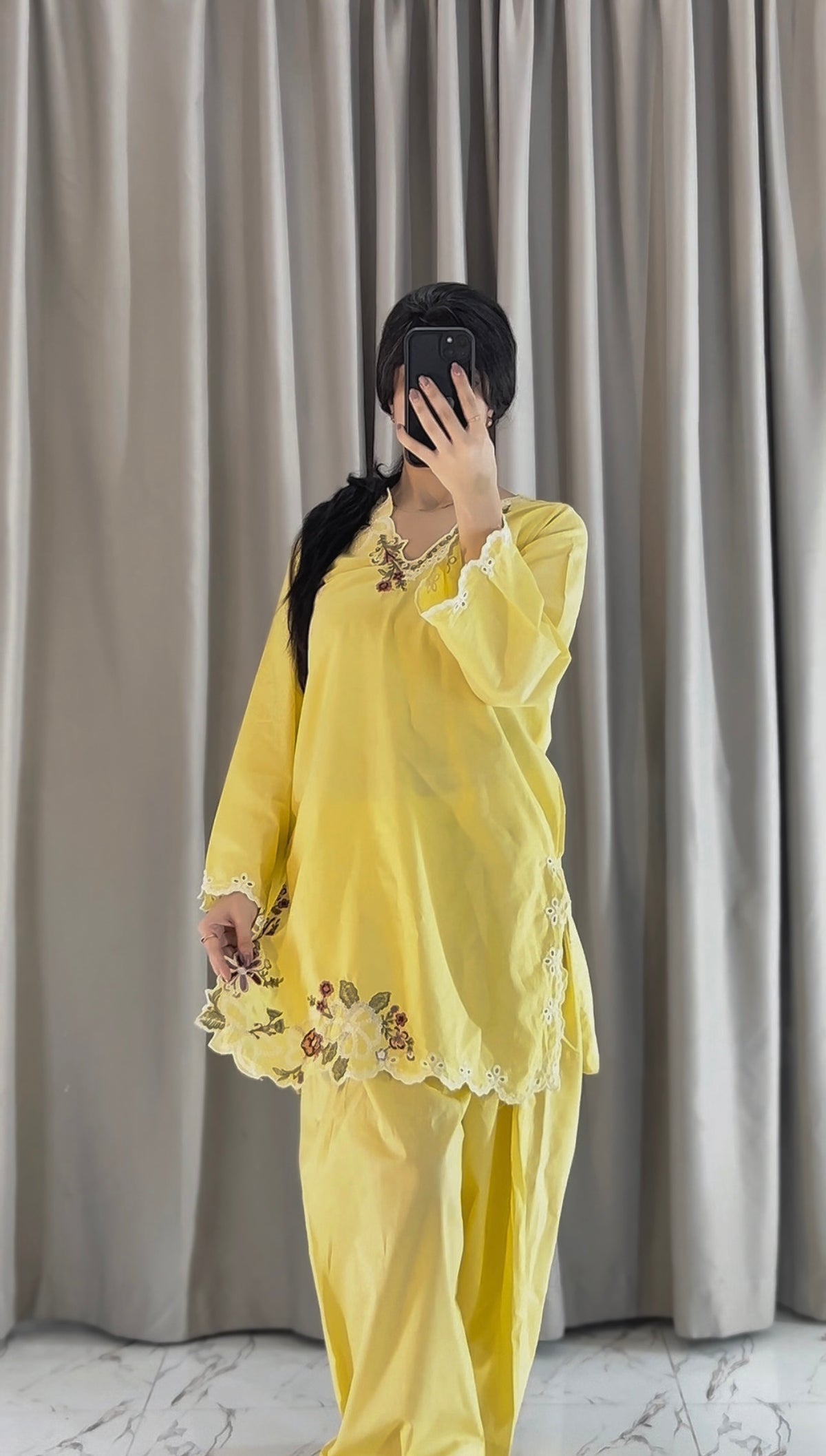 Avo Embroidered 2PC (Short Shirt with Farshi Shalwar)