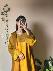 Mehmal Embroidered 3 pc 26NS024