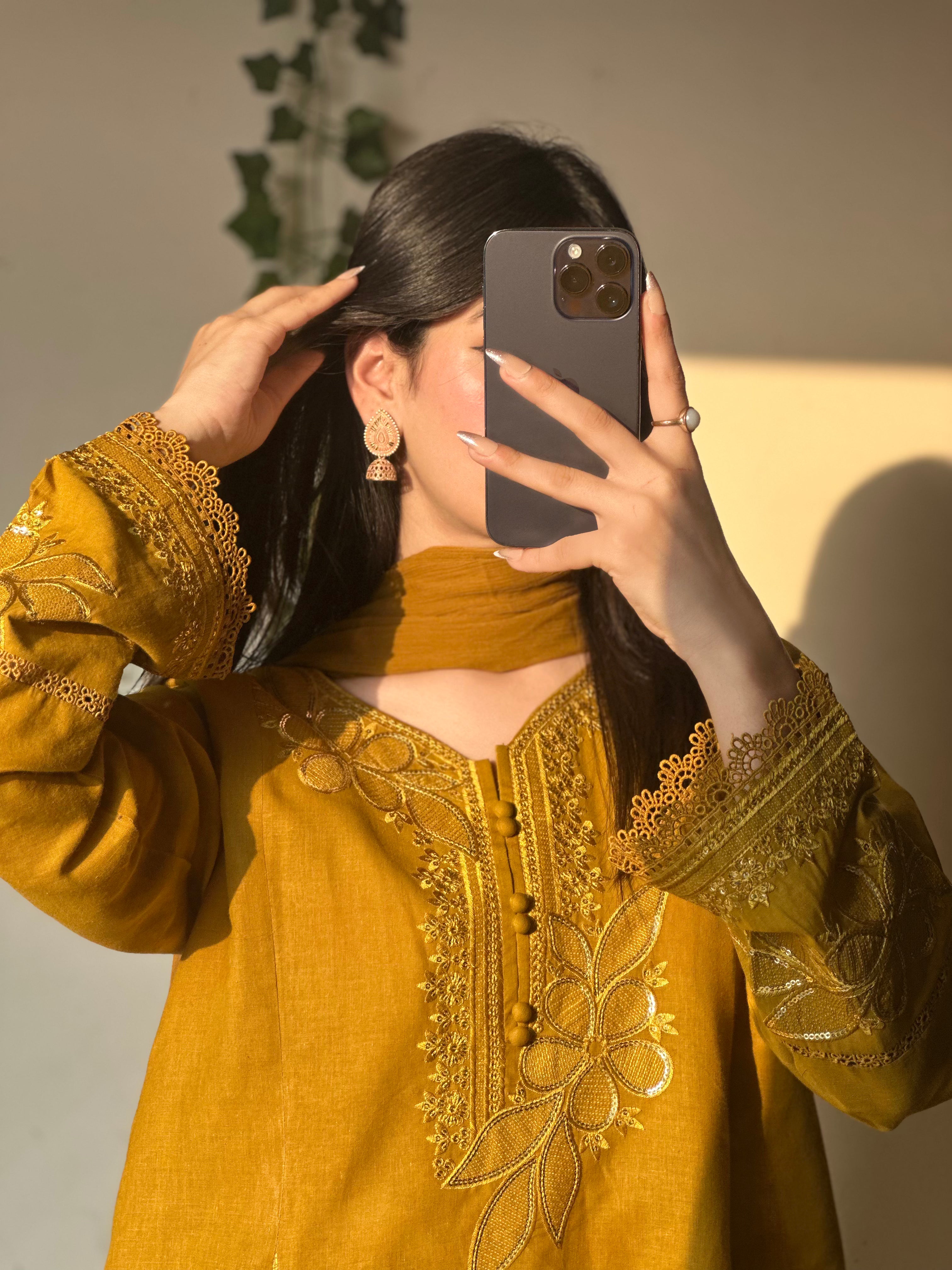 Heer  Frock Embroidered 3 pc