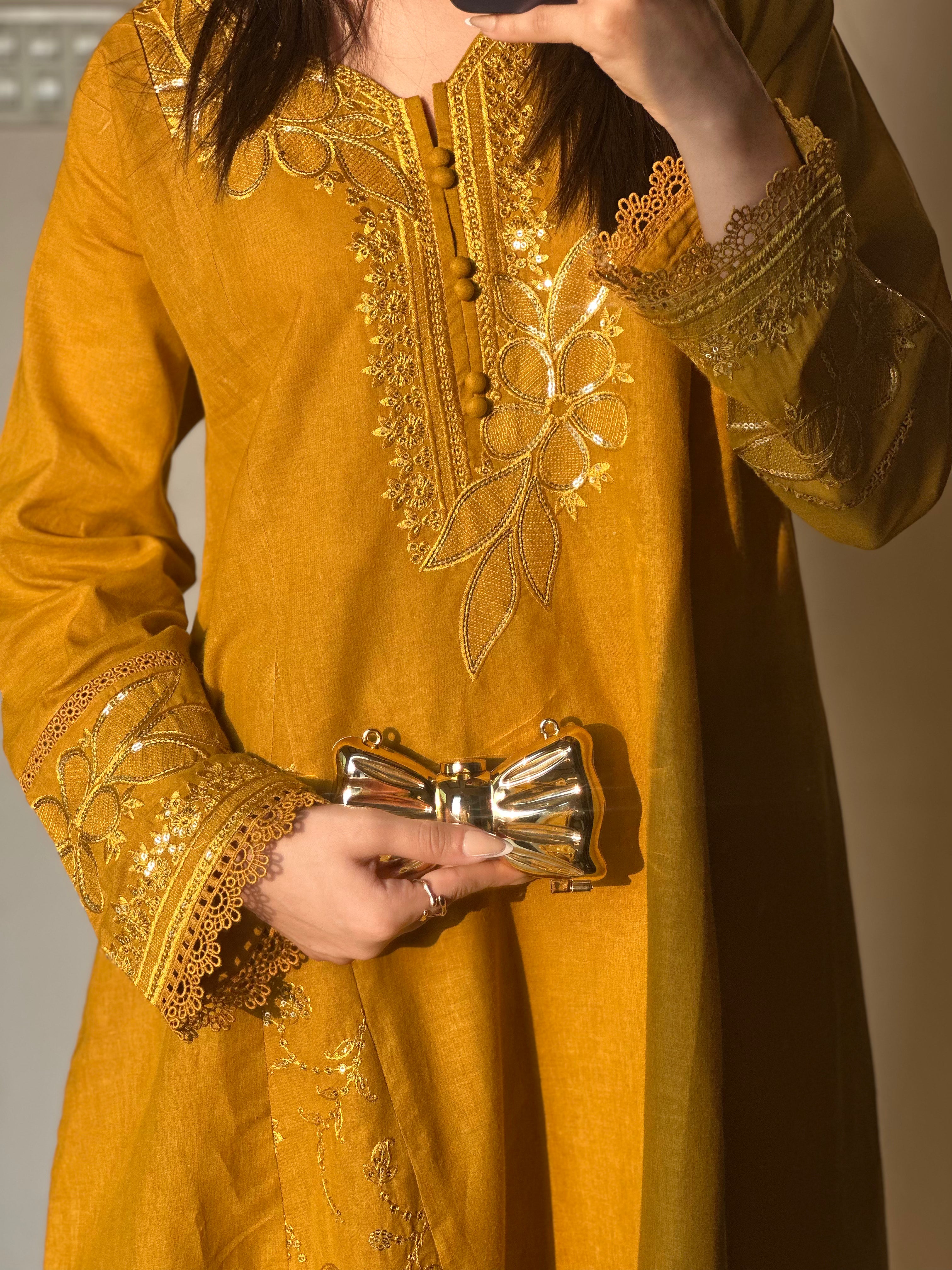 Heer  Frock Embroidered 3 pc