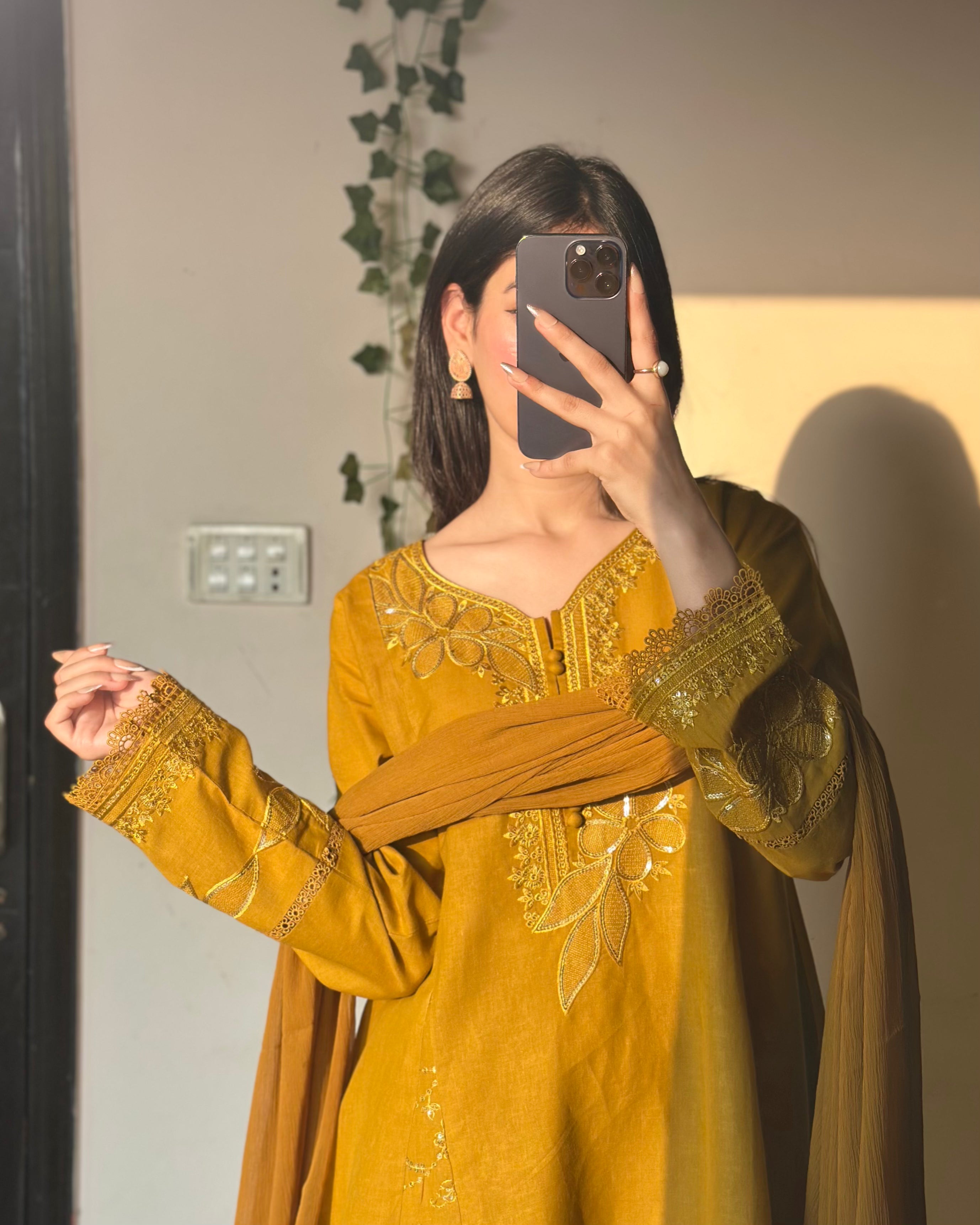 Heer  Frock Embroidered 3 pc