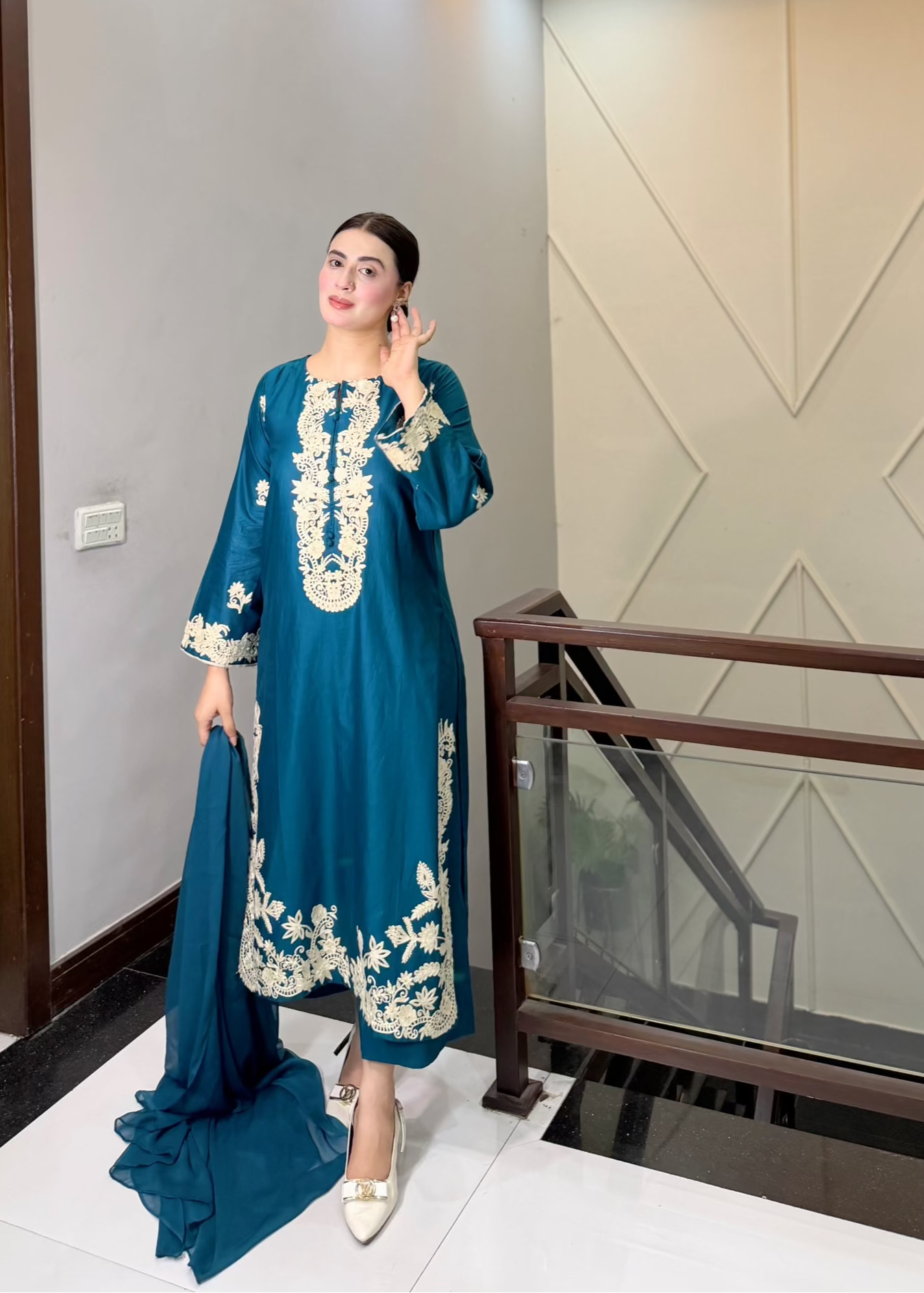 Zareen Embroidered 3 pc