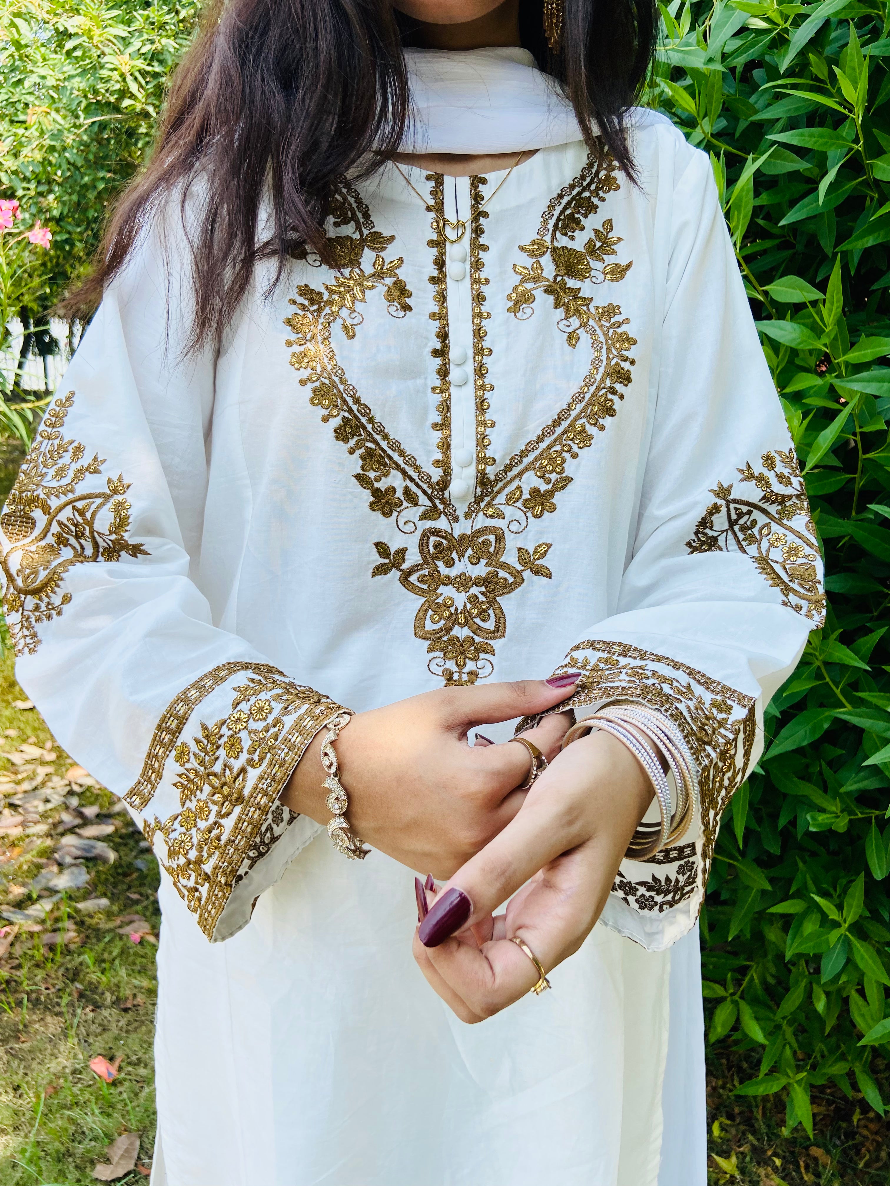 Naina Embroidred 3-Piece Suit