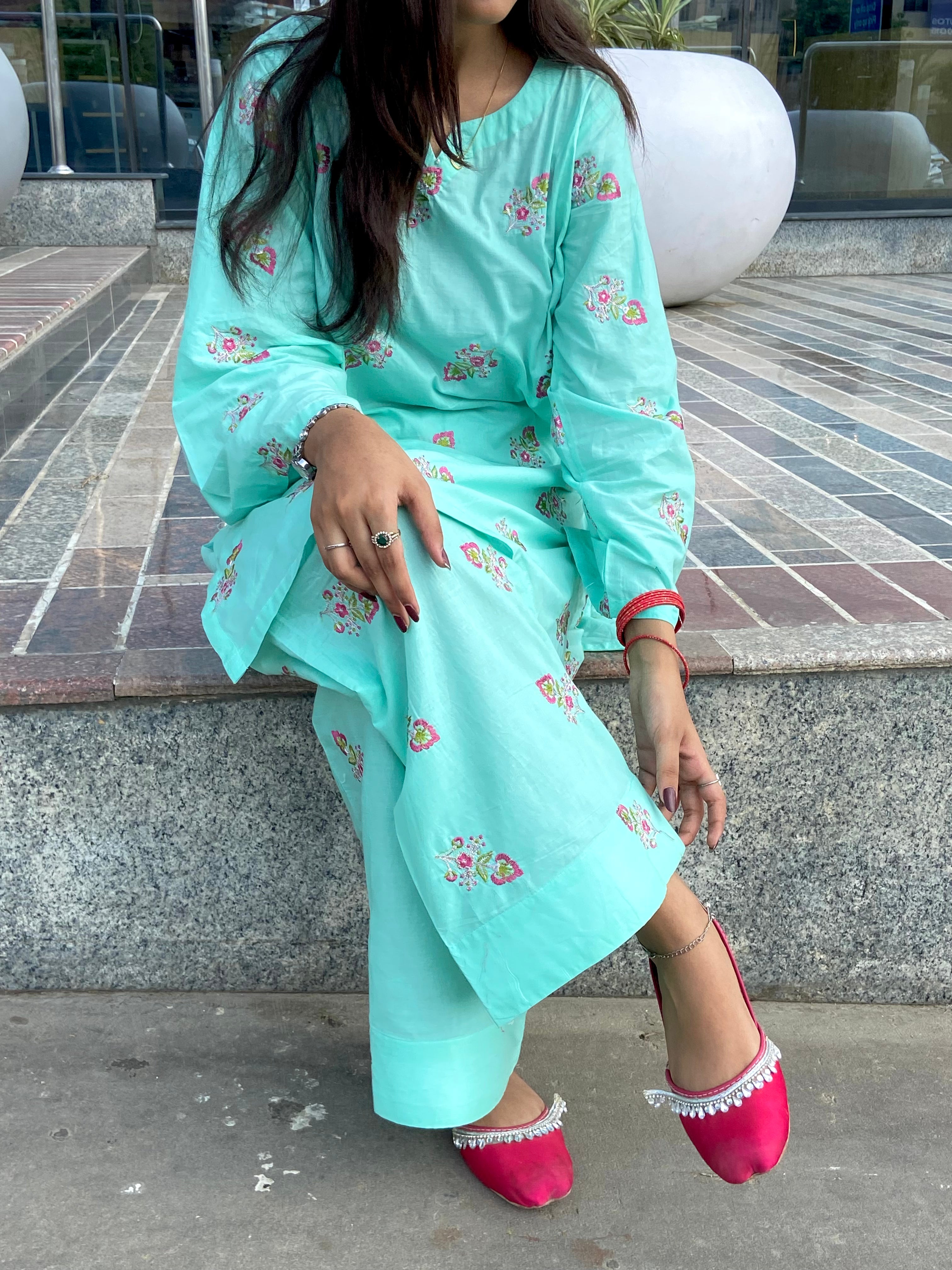 Sehar 2-Piece (Short shirt with Farshi Shalwar)