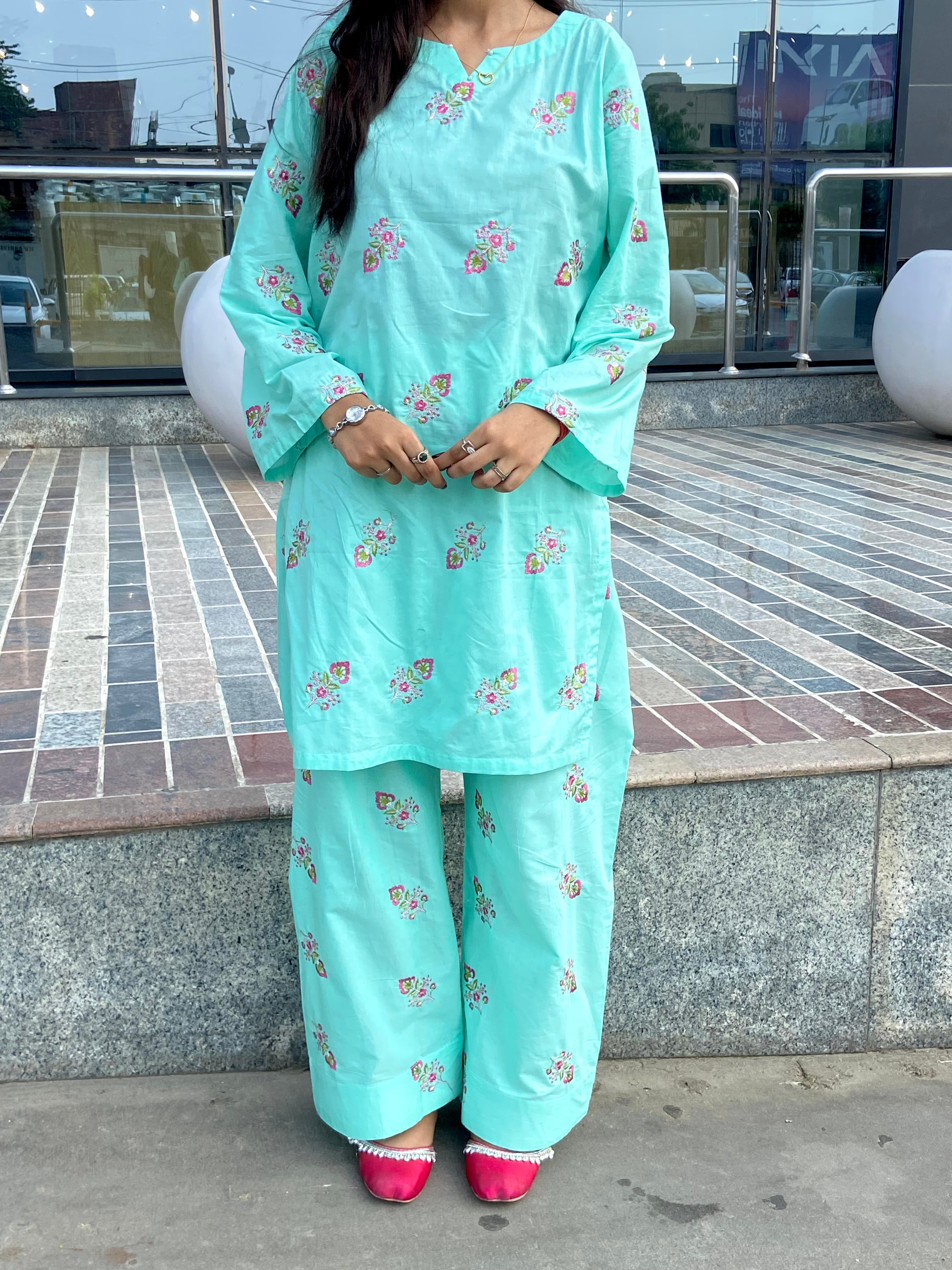 Sehar 2-Piece (Short shirt with Farshi Shalwar)