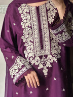 Skilar Embroidered 3 pc