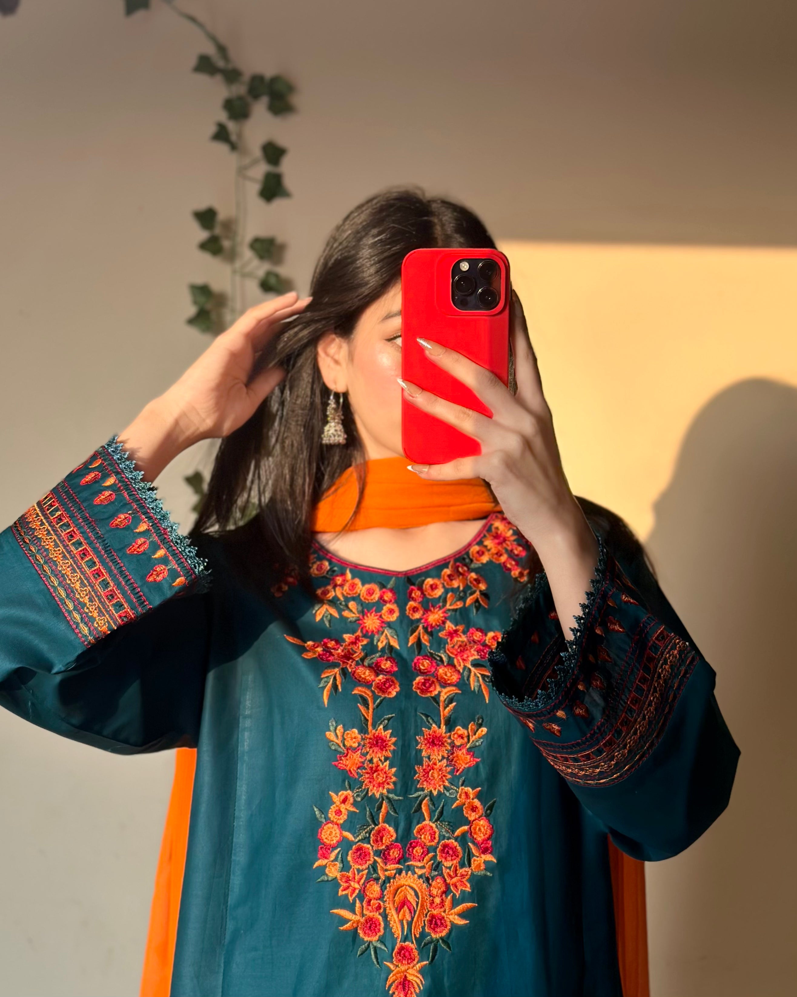 Maheen  Embroidered 3 pc