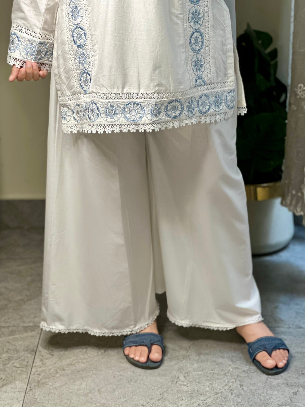 Moon white Embroidered 3PC