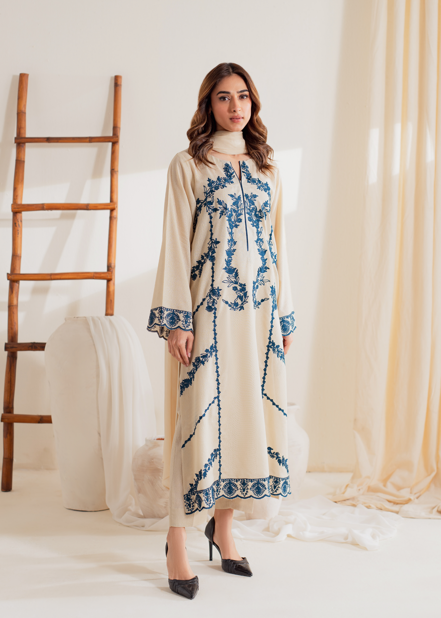 Moon off white Embroidered 3PC