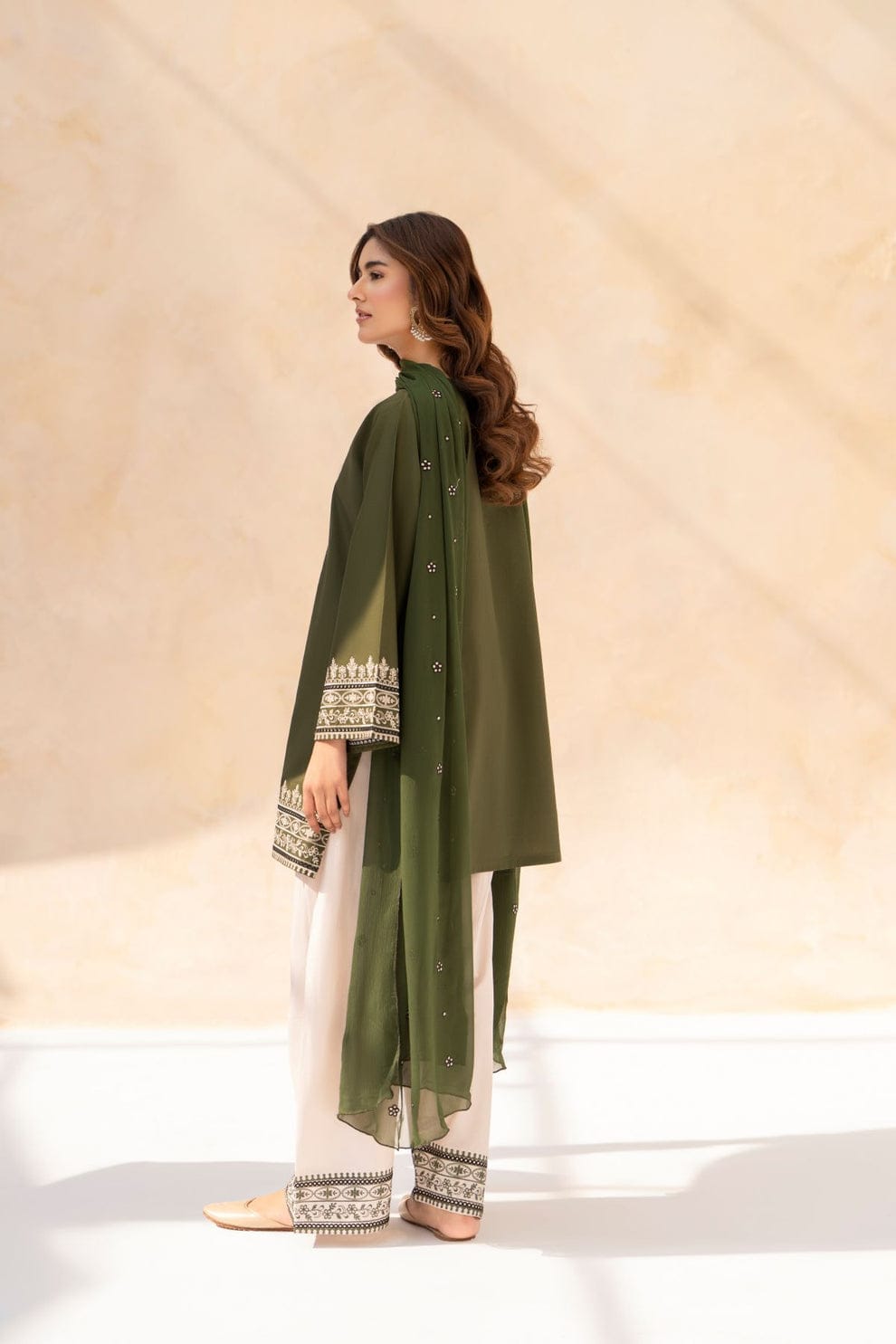 Falak Embroidered 3 PC (Short Shirt & Farshi Shalwar)