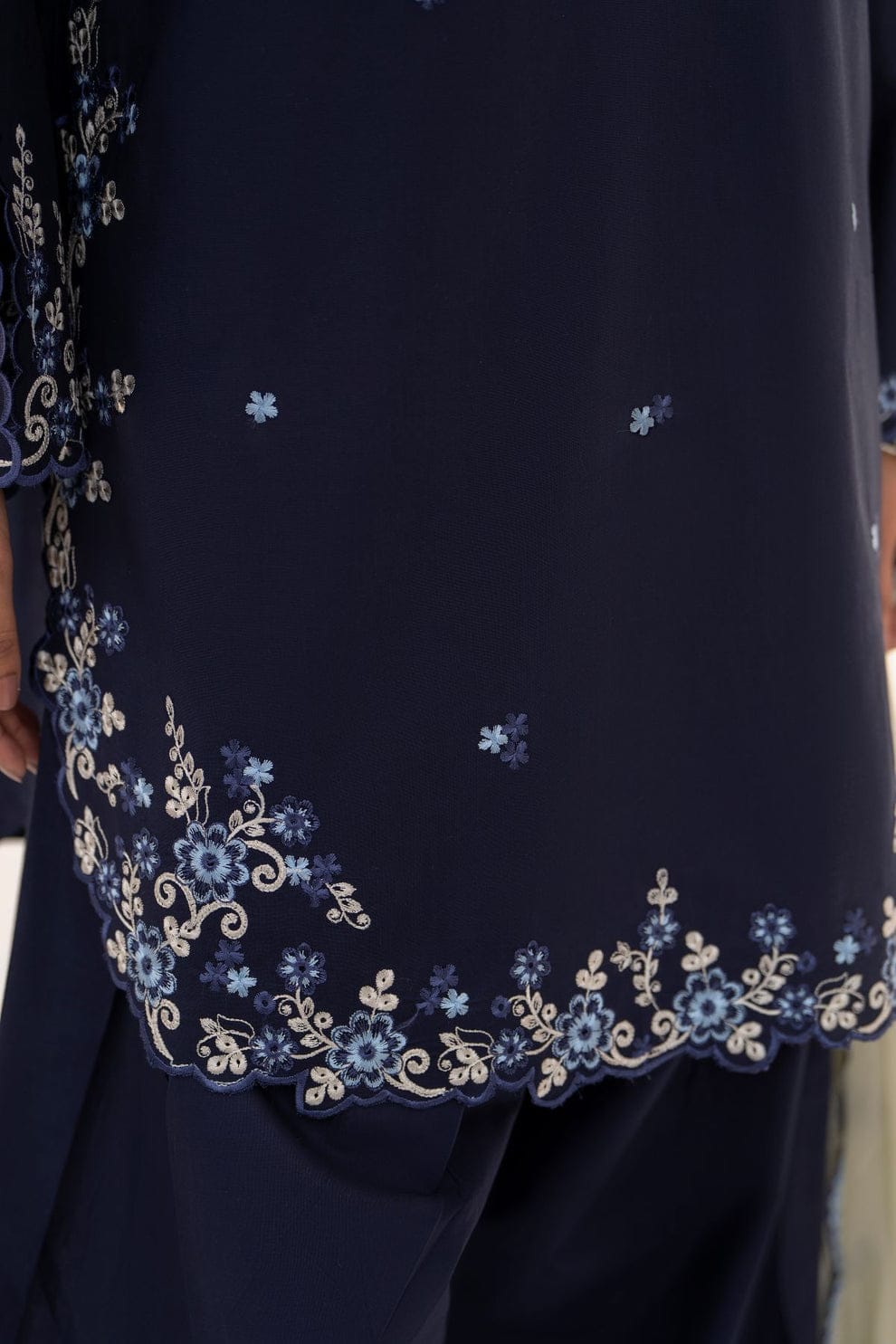 Deep navy blue  Embroidered 3-Pc (Short Shirt & Farshi Shalwar)