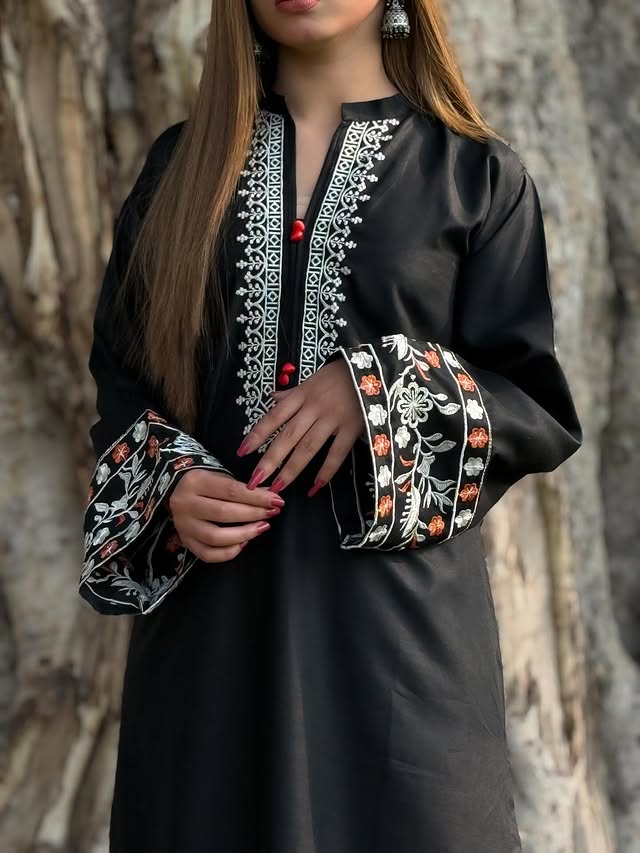 komal Embroidered 2 pc