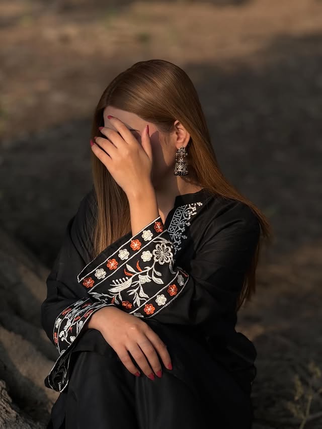 komal Embroidered 2 pc